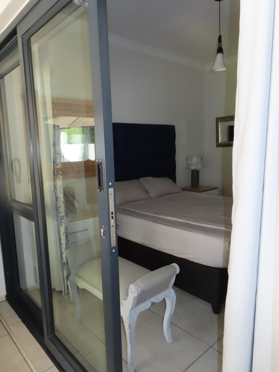 To Let 3 Bedroom Property for Rent in Paardevlei Western Cape